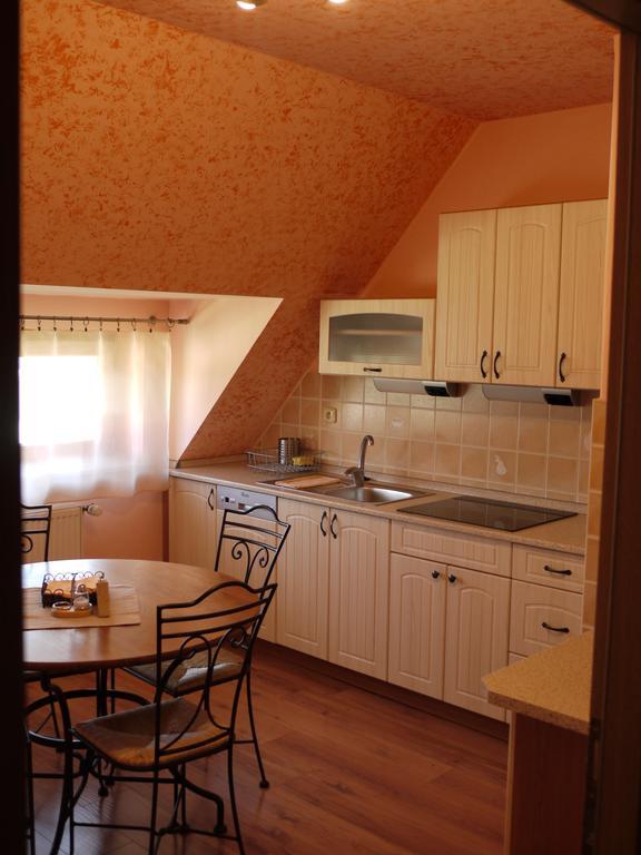 Apartmany Pemi Potstejn Exterior photo