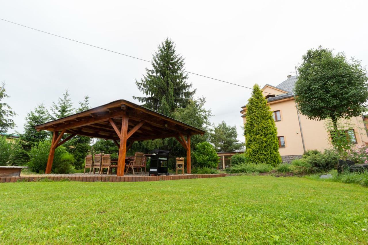 Apartmany Pemi Potstejn Exterior photo
